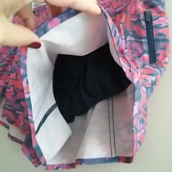 Lululemon Tracker 4" Shorts Lined Chroma Clash Multi 14 - Picture 8 of 16